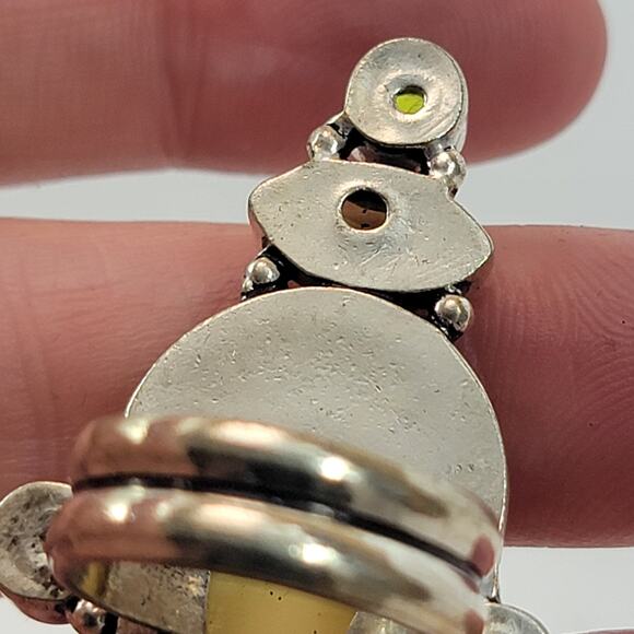 Vintage Carved Face Ring with Peridot Accents,  Silver Jewelry - Picture 7 of 10